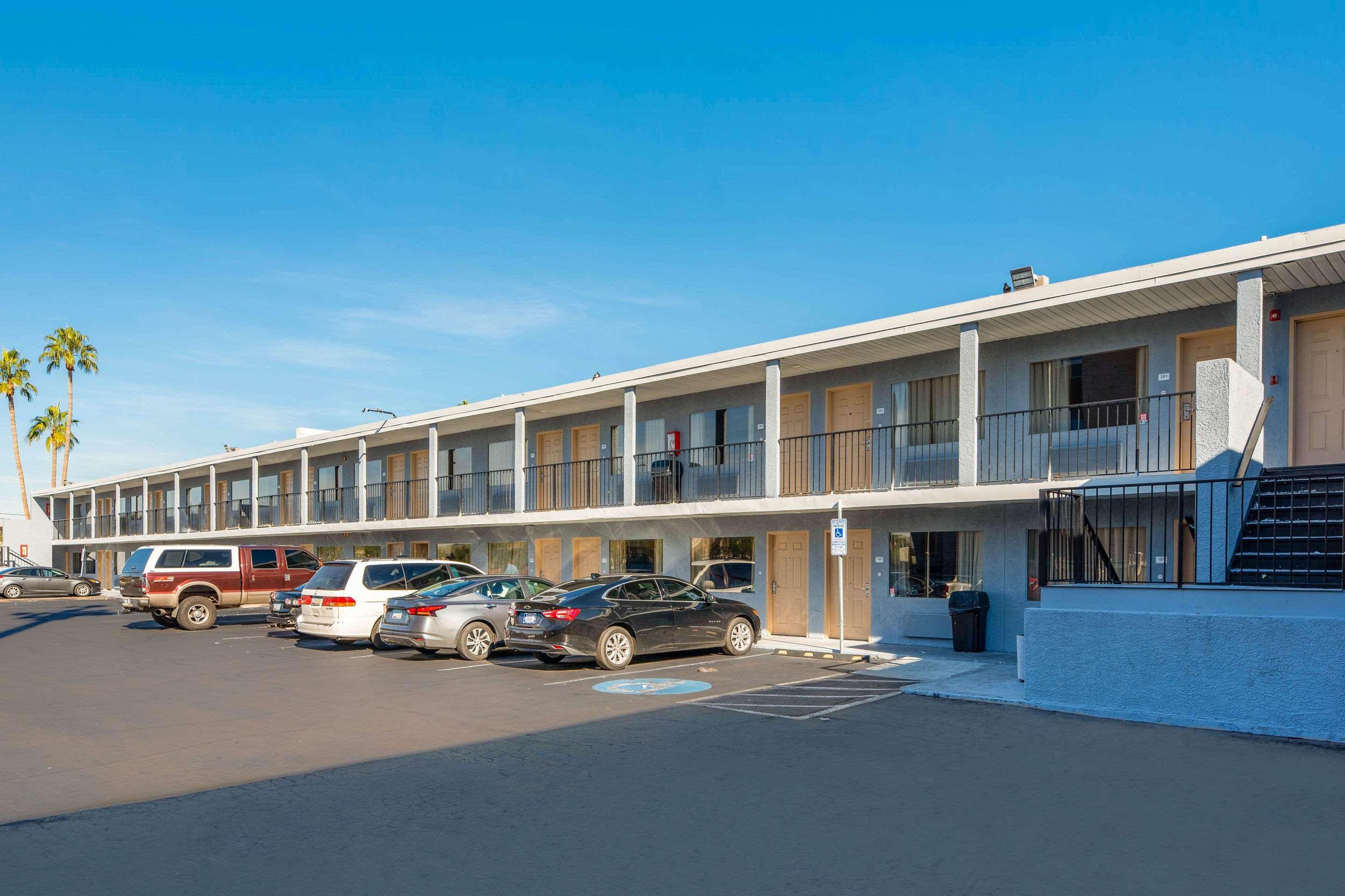 Econo Lodge Phoenix North I-17 Esterno foto