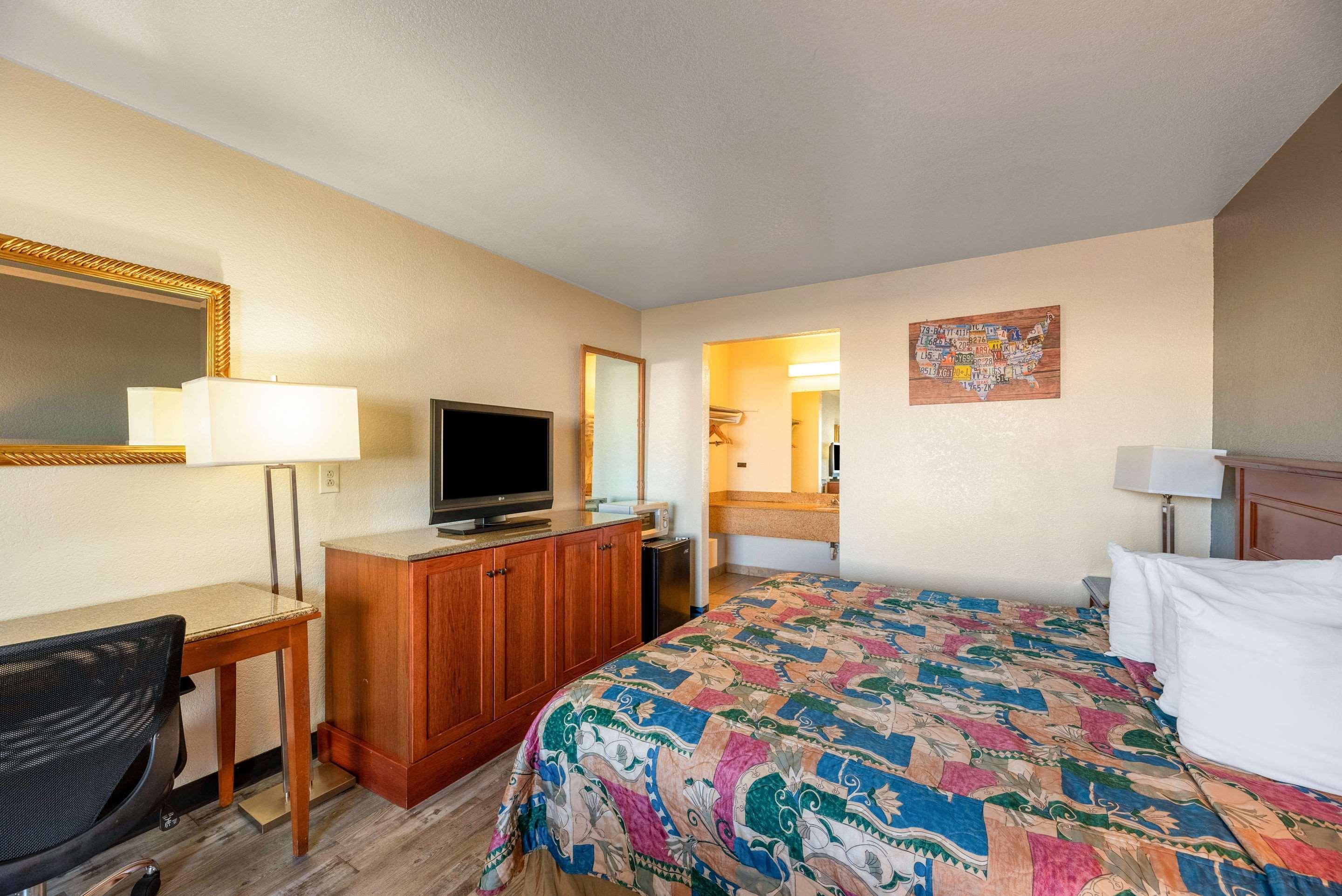 Econo Lodge Phoenix North I-17 Esterno foto