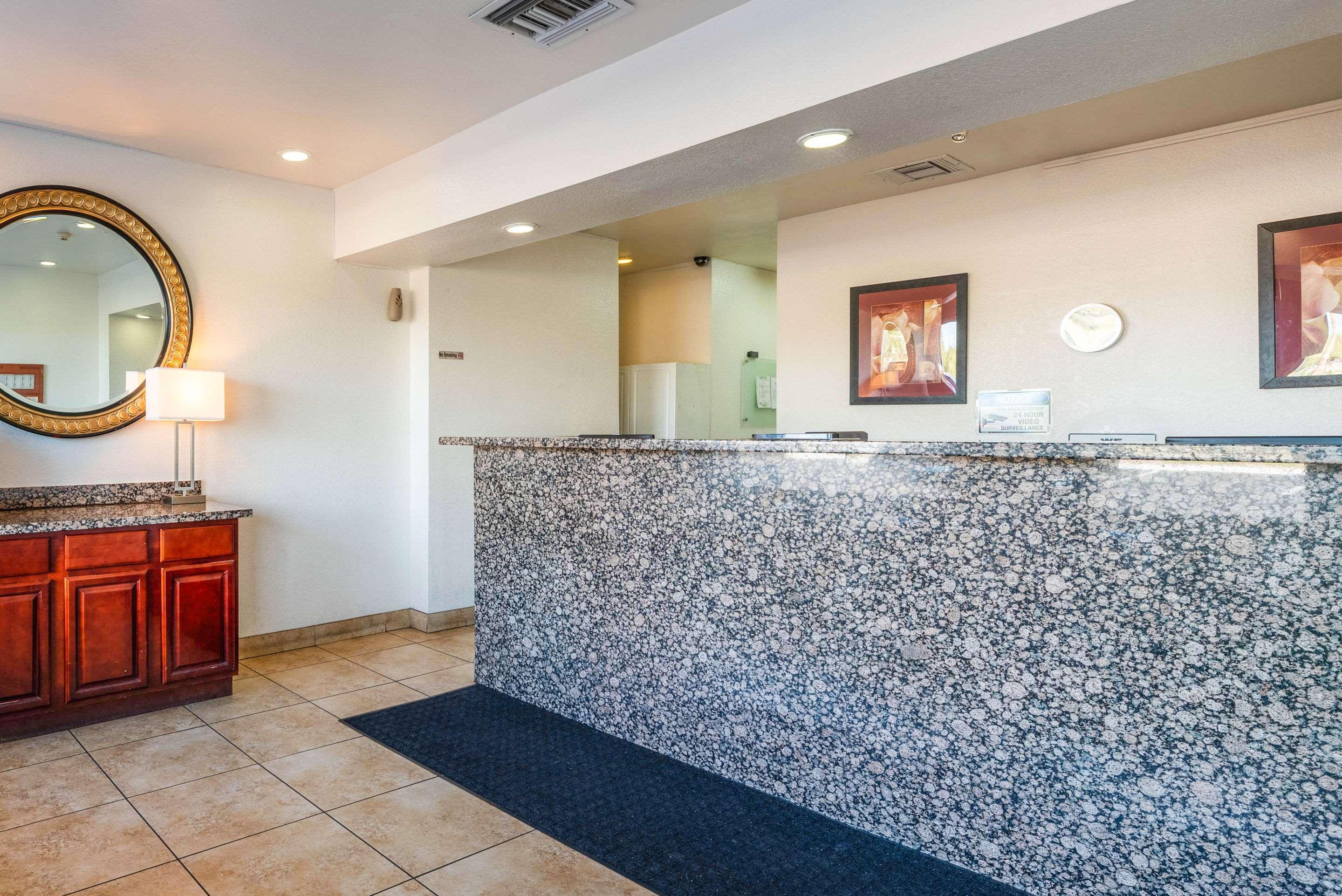 Econo Lodge Phoenix North I-17 Esterno foto